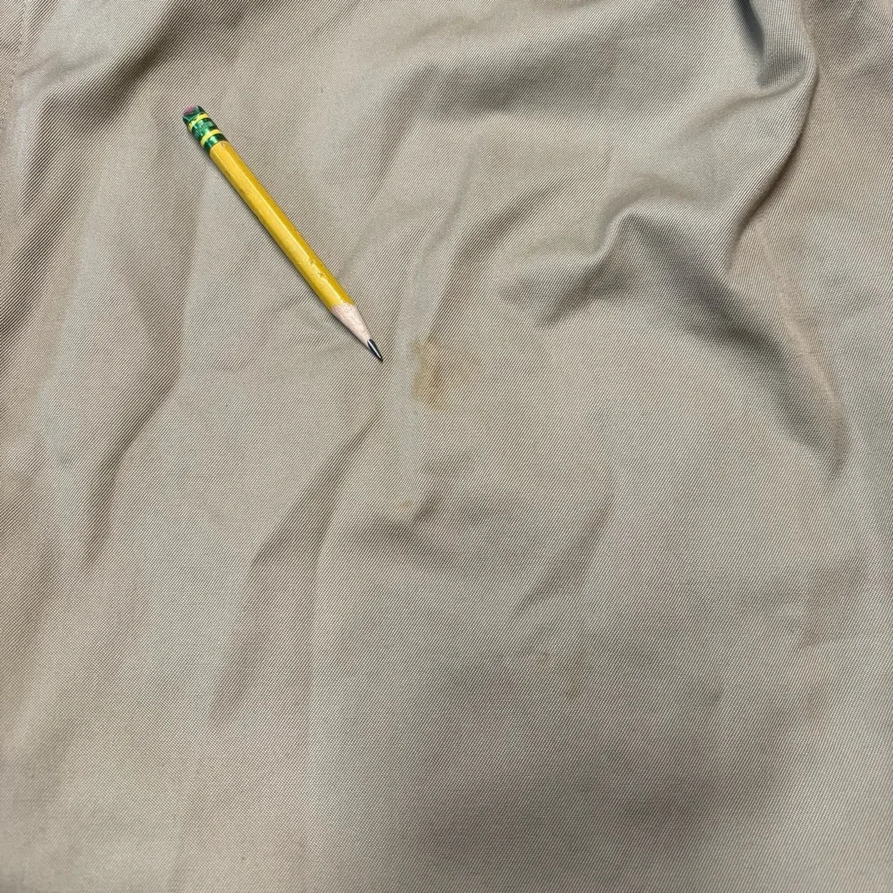 Burberry trench coat. - Picture 15 of 16